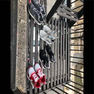4 pair bundle Nike one pair alone retail 85$